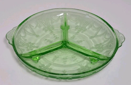 Vtg Uranium Anchor Hocking Cameo Ballerina Glass Divided Relish Candy Dish Glows