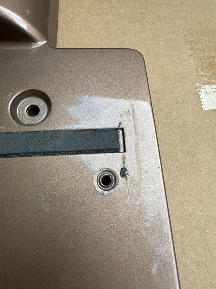 96-02 BMW Z3 купе задний номерной знак кронштейн б/у OEM цвет IMPALABRAUN - Изображение 4 из 4