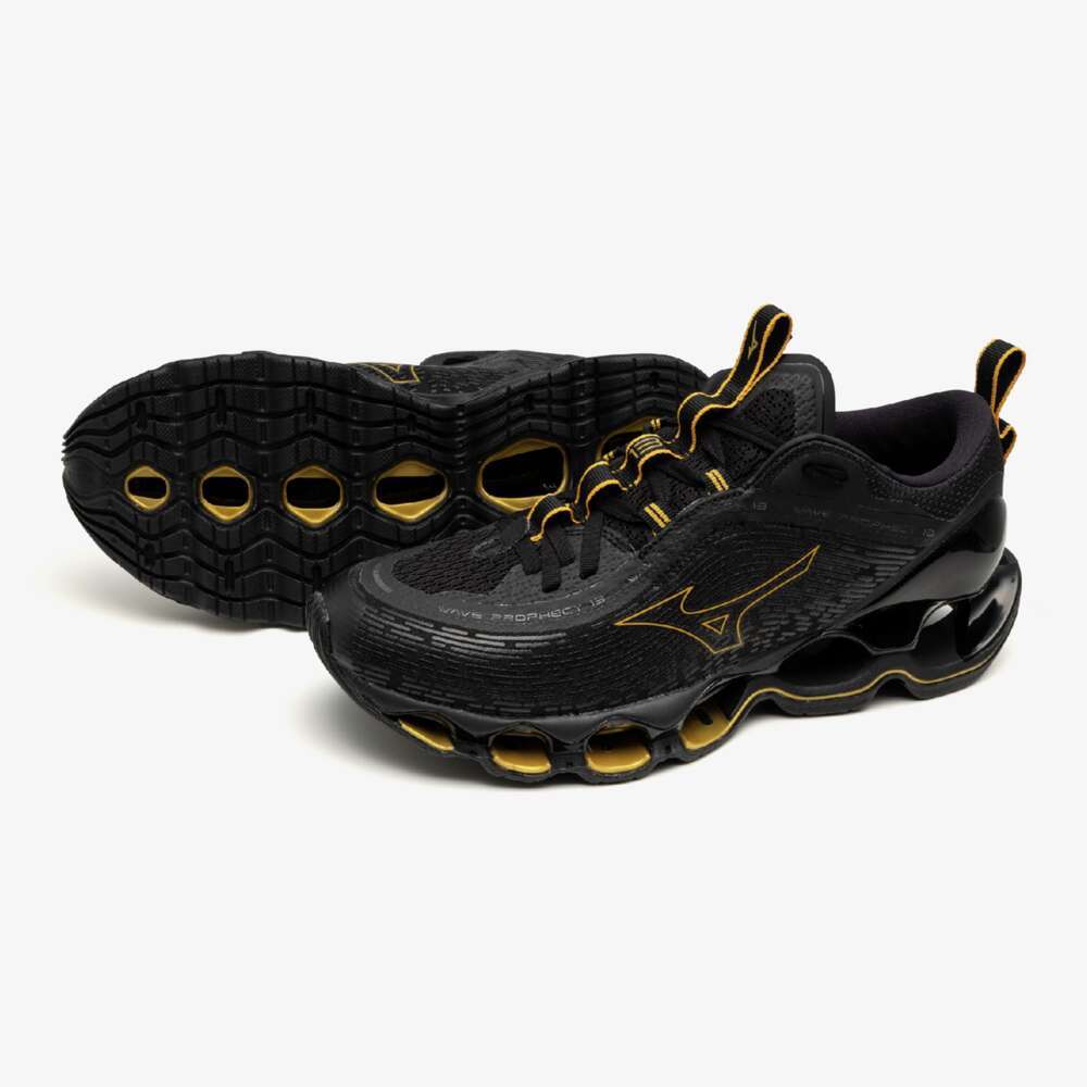 【関税&送料込】MIZUNO Sneakers Black s-l1200.jpg