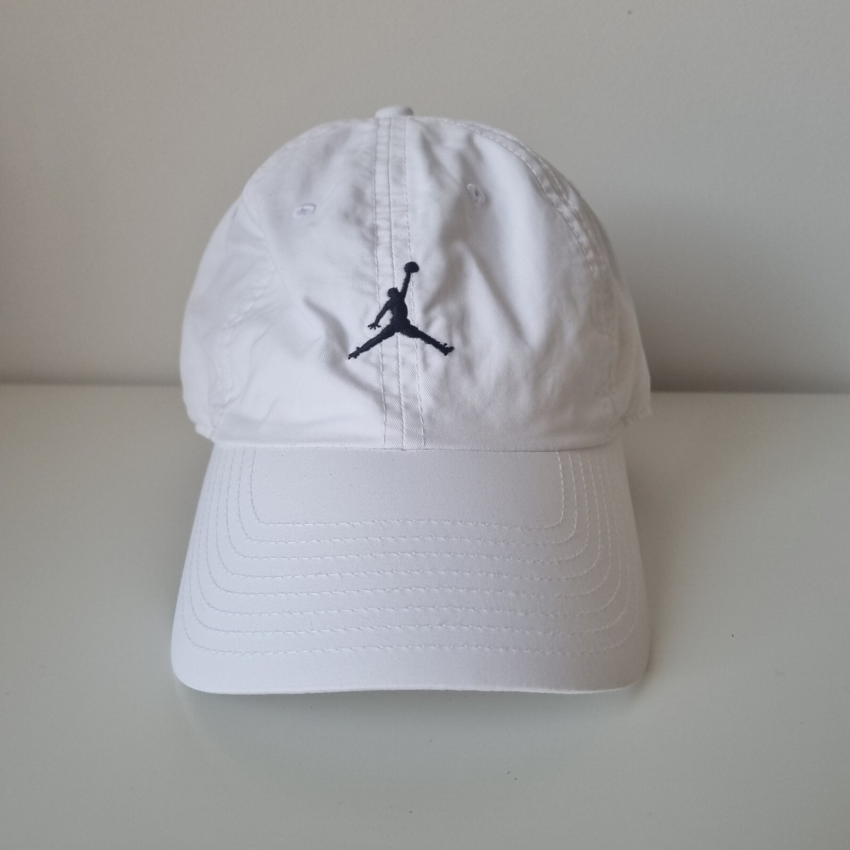 Nike Air Jordan Heritage 86 White Black Jump Man Strap Hat Free