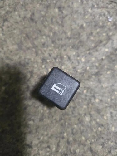 BMW 5 Touring E39 Fensterheber Schalter Vorne rechts 8360828 3.00 33970883