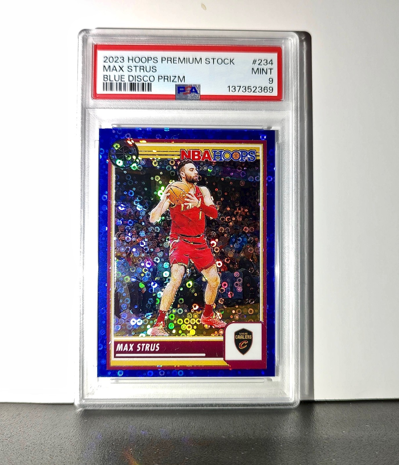 Max Strus 2023 Panini Hoops Premium #234 27/99 Blue Disco Prizm PSA 9 Mint