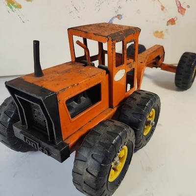 Vintage 1970's Tonka MR-970 On Wheels ORANGE Pressed Steel Toy