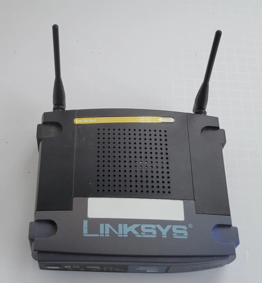 Linksys WRT54GS v2.1 54Mbps 4-Port 10-100 Wireless G Router - Image 3 of 4