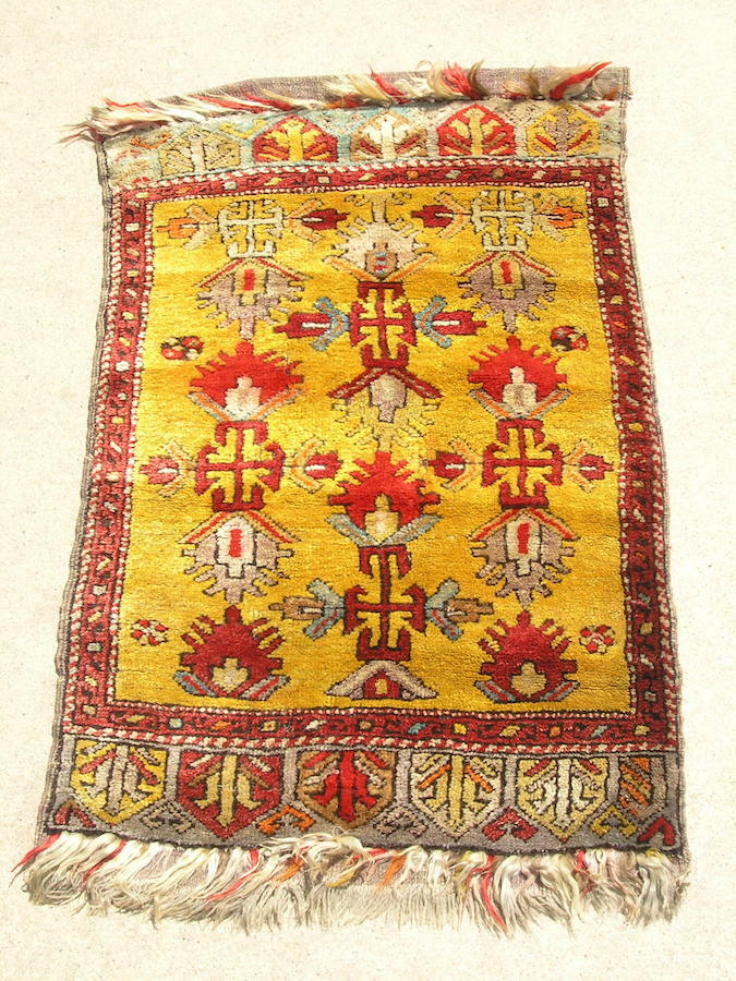Antiguo tapete Konya Yastic Turco Anatolio Pila Completa 23""x35"" Campo de Azafrán 19 C.