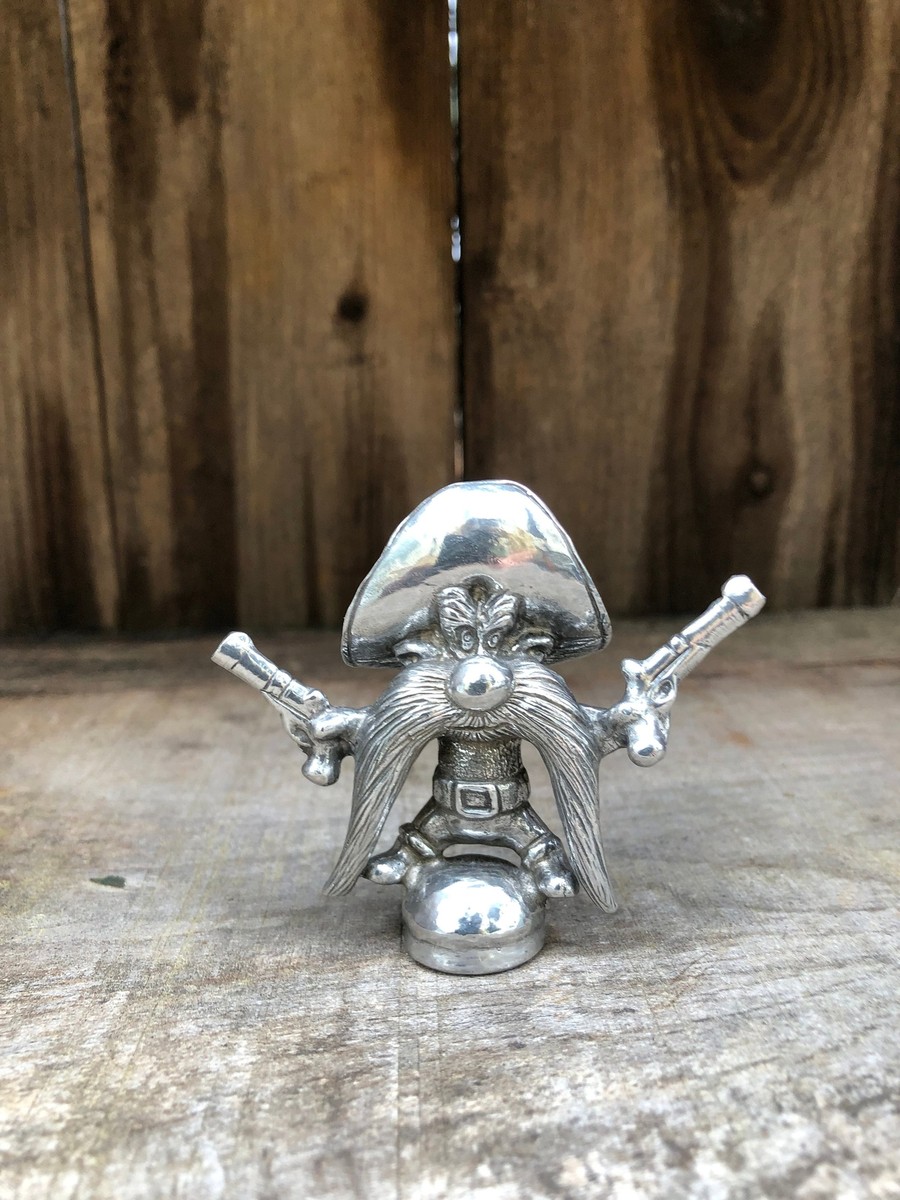 ラマ リャマ 置物 オブジェ 金属 シルバー 2点 レア希少 レトロ ビンテージ Cartoon Classic Yosemite Sam Hood Ornament Lead-Free Pewter