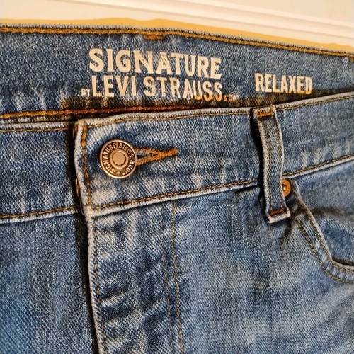 Signature Levi Strauss Blue Jeans Sz 38x30 Relaxed Fit Straight Leg Levi's - Picture 3 of 11