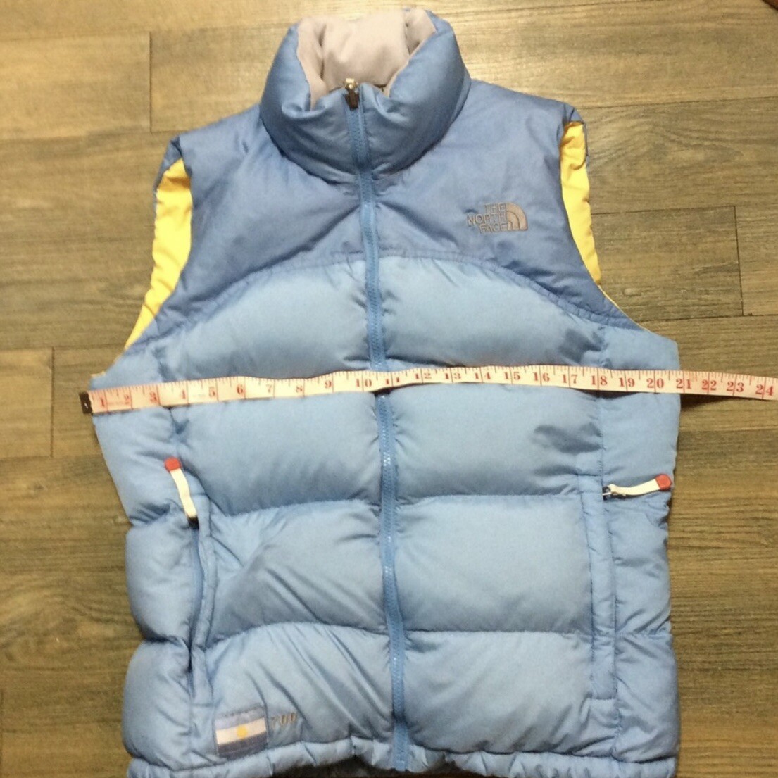 RARE! Y2K 2006 North Face Women Summits Retro 700 Puffer RARE! Y2K 2006 North Face Women Summits Retro 700 Puffer