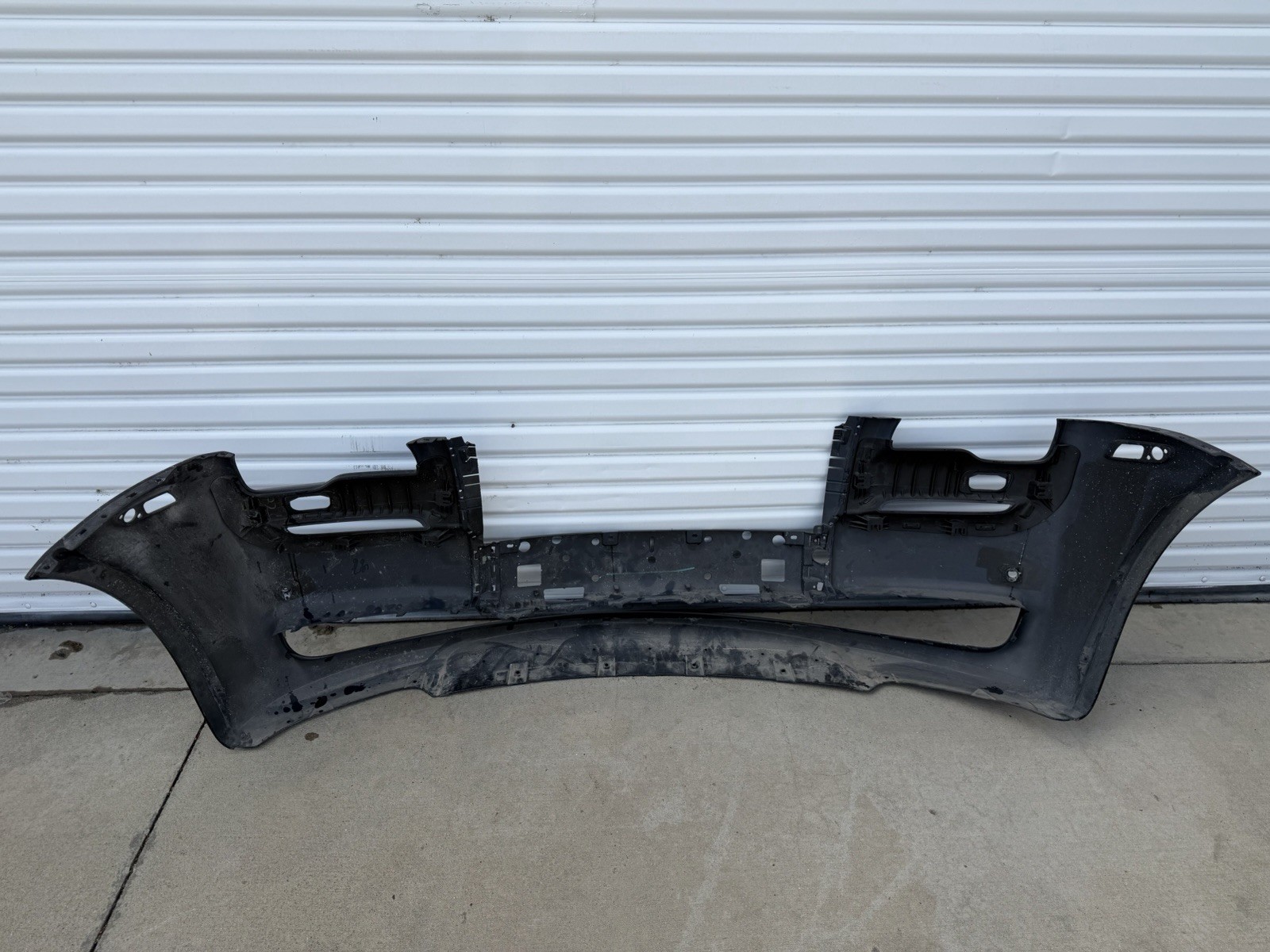 2015 2016 2017 Rolls Royce Ghost Front Bumper Cover 51117375168 OEM Note*