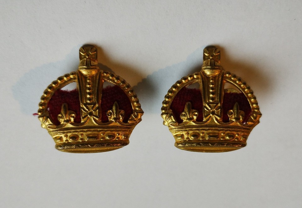 Royal Protection Officers 2 WW2 British Army Officers Insignia Crown Pips - Rank of Major Royal ...