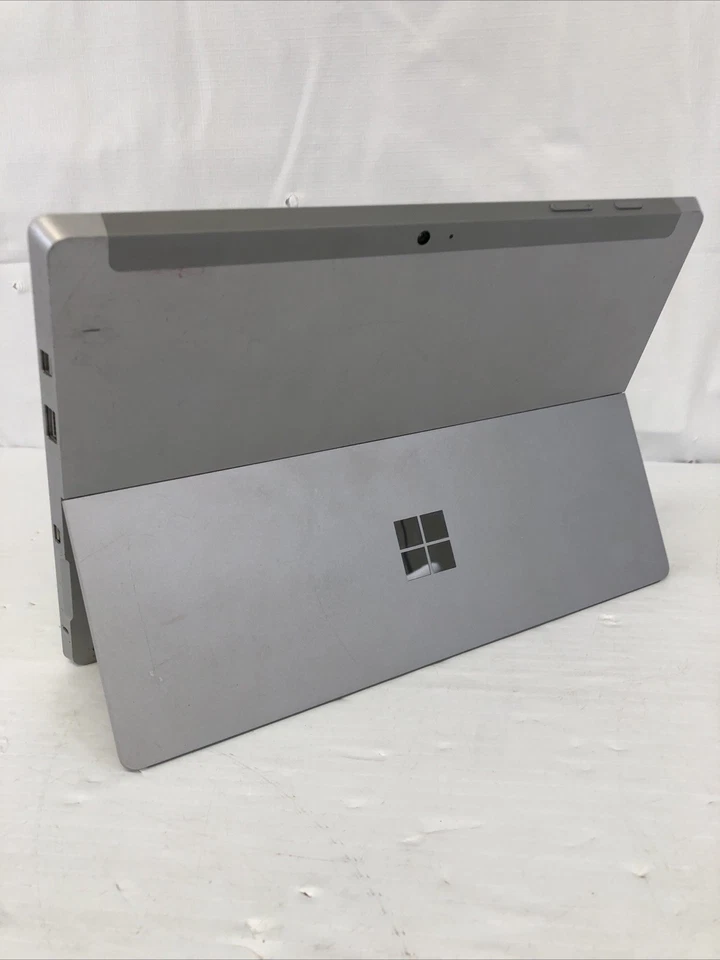 Microsoft Surface 3 Tablet Intel Atom X7-Z8700 1.6GHz 128GB SSD Windows 10 - Image 3 of 4