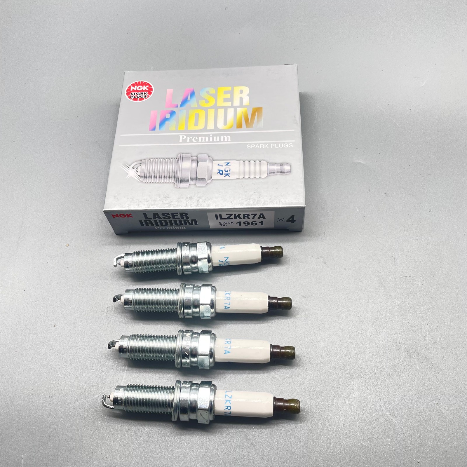 NEW Set of 4 NGK Laser Iridium Spark Plugs  ILZKR7A 1961
