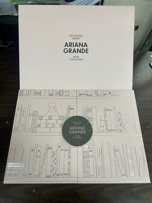 Ariana Grande Fragrance Advent Calendar: The Scented Library Set