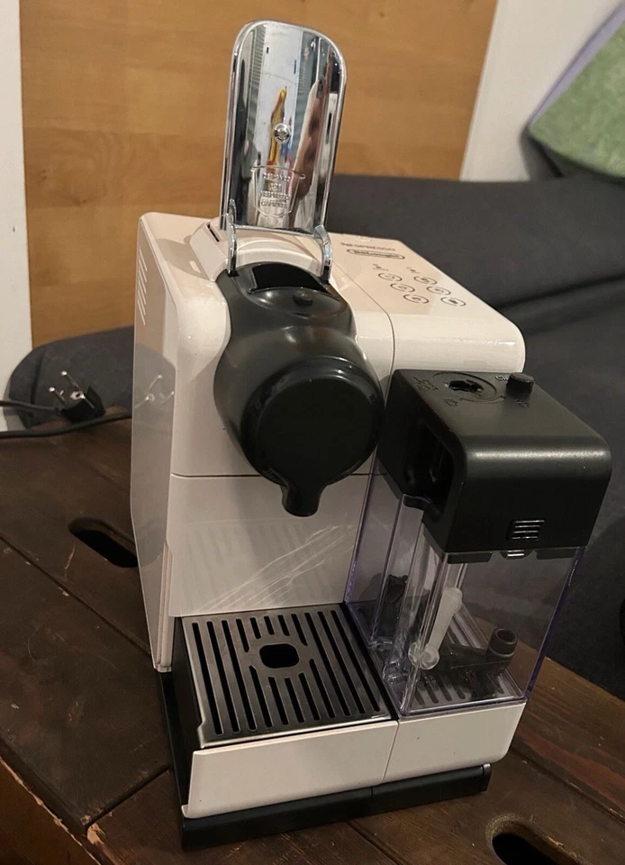 DeLonghi Lattissima One, Foto 2 von 4