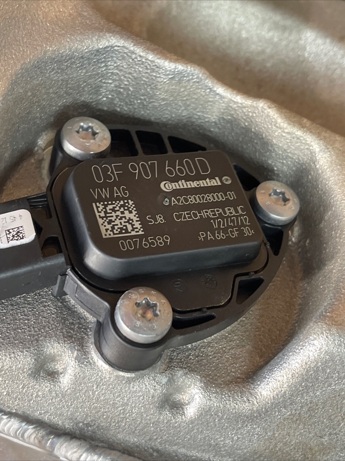 2014-2015 Audi R8 42 Spyder Oil Sump Reservoir Tank Sensor OEM 34k Miles