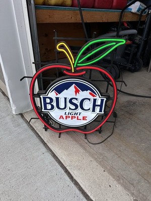Busch Light Apple LED Sign   Crisp Bar Light   NEW! RARE!!