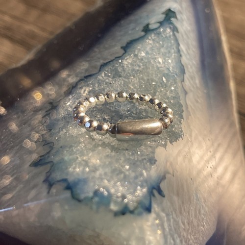 Silpada IT Sterling Silver Pebbled Dot Style Band Beats Stretch Ring Size 6.75 - Picture 3 of 6