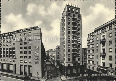 Milano Largo S Babila