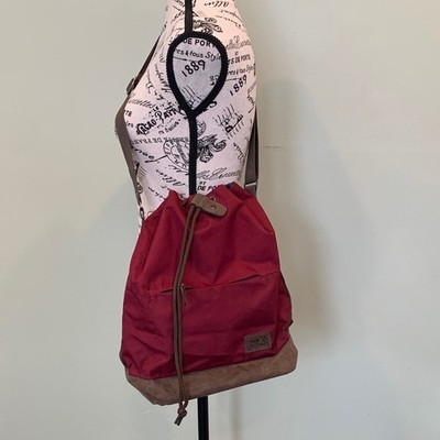 Jack Wolfskin Sandia Bucket Bag Maroon Unisex Adjustable Crossbody Shoulder Bag