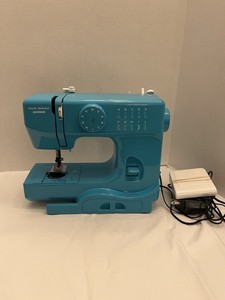 New Home Janome Marine Magic Saw Machine Model 525B
