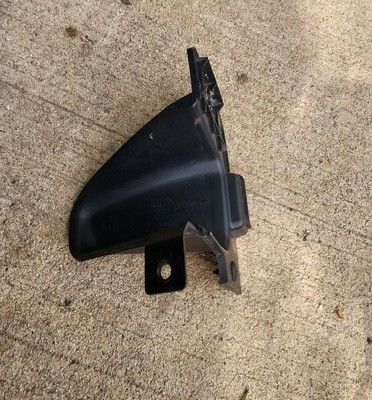 11-18 Ford Fiesta Front Bumper Lower Left LH Driver Side Air Vent 