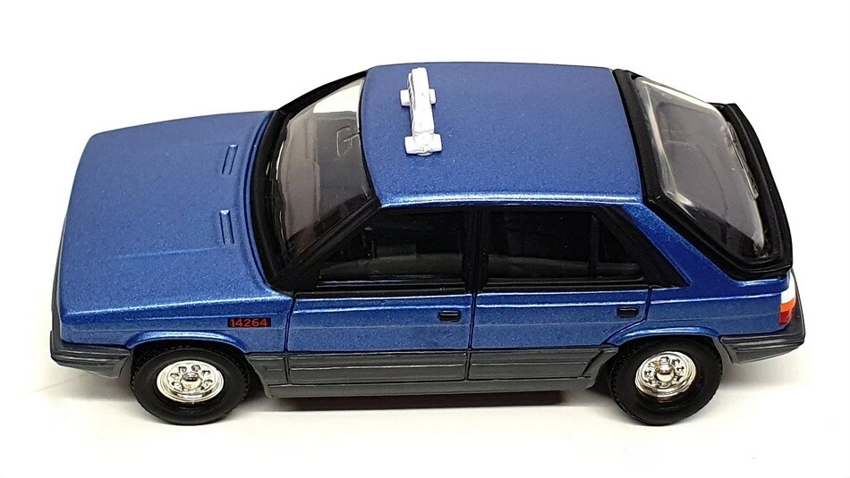 Corgi 1/36 Scale CC06401 - Renault 11 Taxi - A View To A Kill 007 Bond - Image 4 of 4