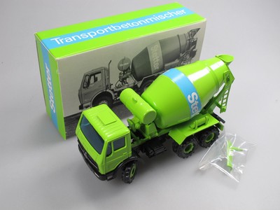 Conrad 3044 Mercedes-Benz 3-Achs Stetter Fahrmischer Betonmischer 1:50 OVP