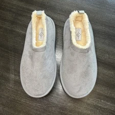 Sole Mates Grey Sherpa Slippers Size 7 Faux Fur Platform House Shoes Cozy 