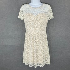 Express Lace Overlay Dress Cocktail Party White Beige Size 8 Feminine Romantic