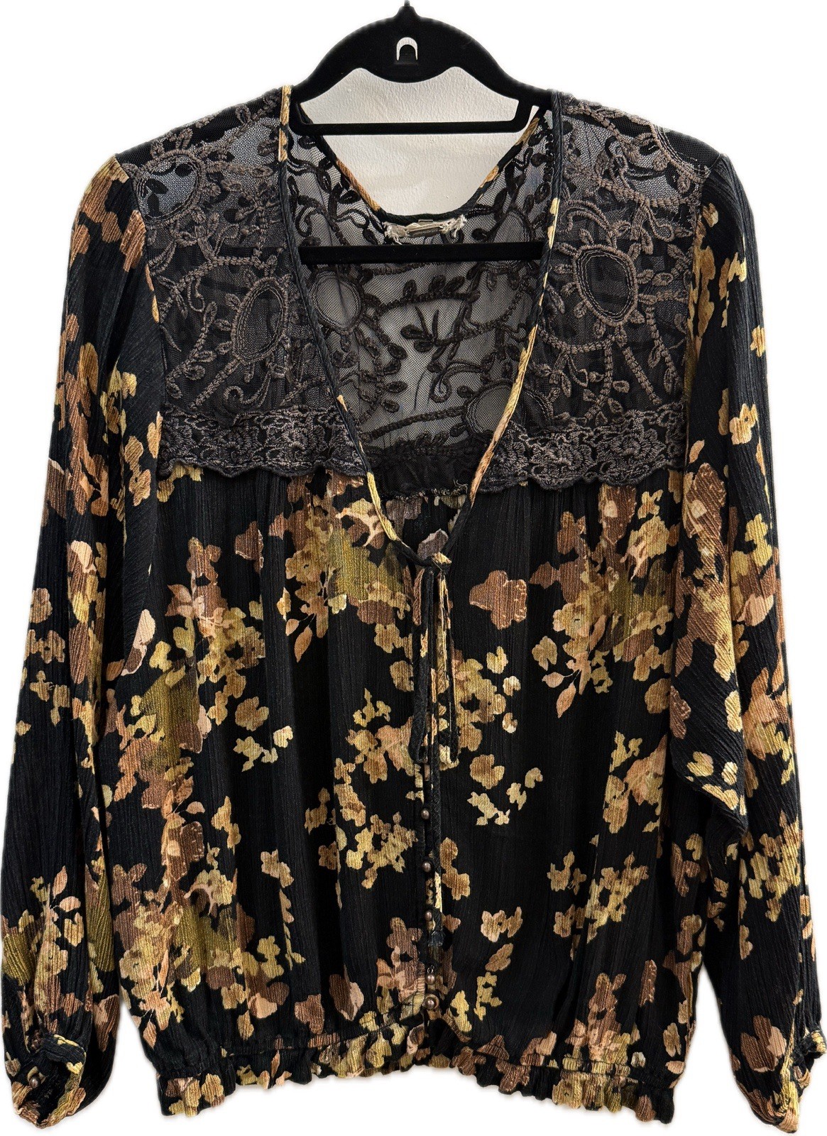 Gimmicks by BKE Black Floral Lace Mesh Peasant Blouse Top Boho Size L