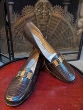 Ferragamo Brown Croc-Embossed Vara Loafers Gold Buckle 6C Boutique Line Italy