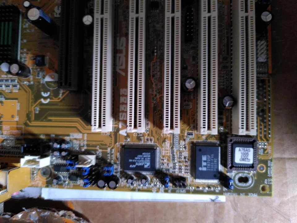 Asus AMD Sockel A 462 Athlon XP Mainboard AGP PCI DDR RAM - Bild 2 von 4