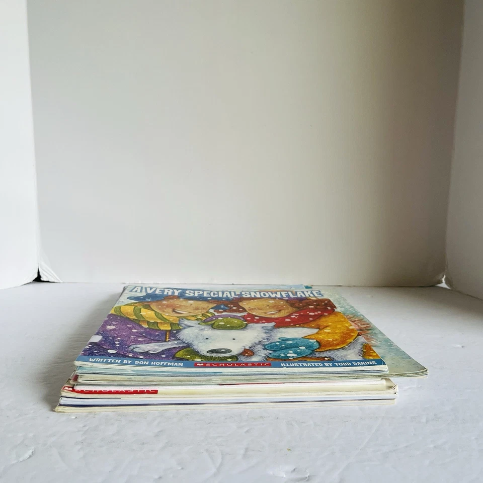 Lot of 8 Winter & Snow Picture Books Yeti Rabbit Sledding Usborne Cold Lady - Image 3 of 4