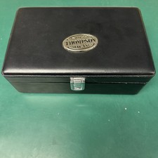 1915 Thompson & Co., w tym czarne winylowe pudełko humidorów cygar - częściowe akcesoria