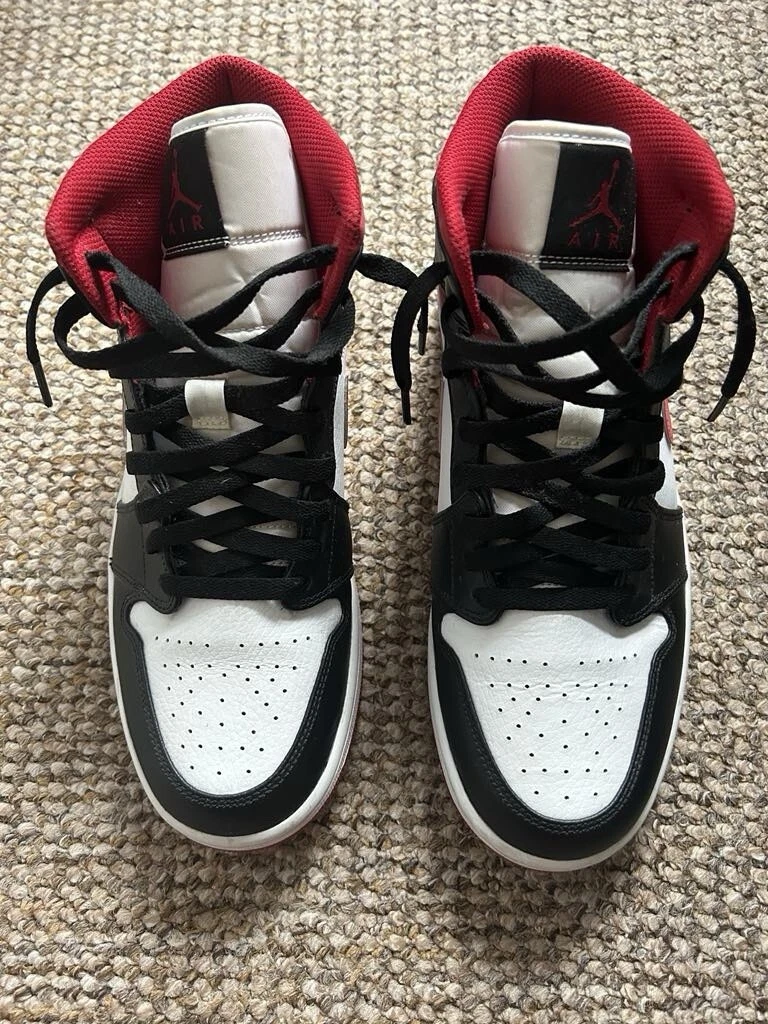 Jordan 1 Mid Rosso palestra. Taglia UK 8. Us intime ottimeioni.