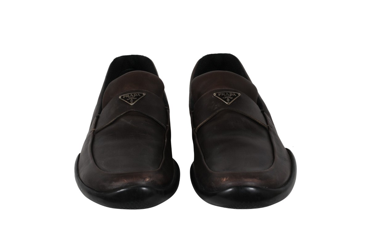 Prada Men Traingle Logo Plaque Loafers Size US 11 UK 10 Brown Leather Slip On Prada Spazzolato Triangle Logo Monolith Pointy 55mm Loafers  main image 2