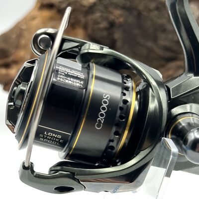 Shimano Cardiff XR C2000S Spinnrolle Forellenrolle Spinning Reel