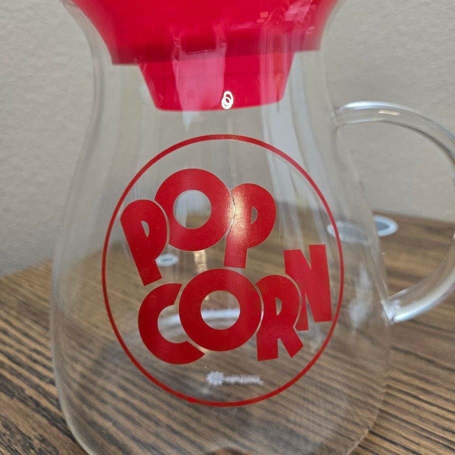 VTG Ecolution Microwave Popcorn Maker Glass Pitcher with Silicone Lid