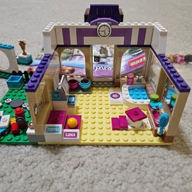 LEGO FRIENDS: Heartlake Puppy Daycare (41124) and Mia's Roadster 41091 Used