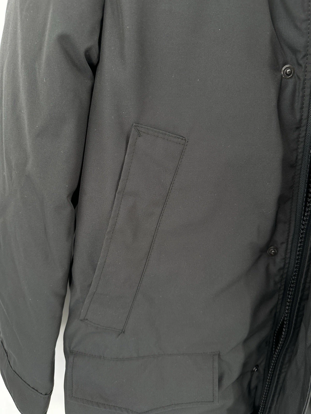 Parka Canada Goose Langford imbottito con cappuccio L nero con toppa logo monocromatico