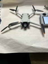DJI Mini 3 Works as it should. Never Crashed .3 Batteries And Gimbal Cover