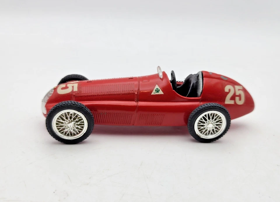 De colección Brumm 1/43 Rojo 1951 Alfa Romeo 158 Grand Prix #25 Suelto Como Nuevo Foto 4 de 4