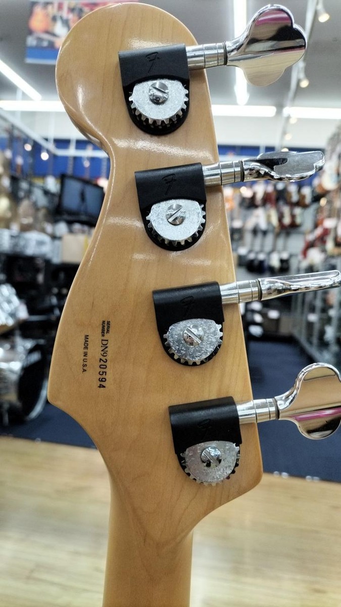 FENDER USA AMERICAN DELUXE JAZZ BASS 1 Electric Bass Guitar