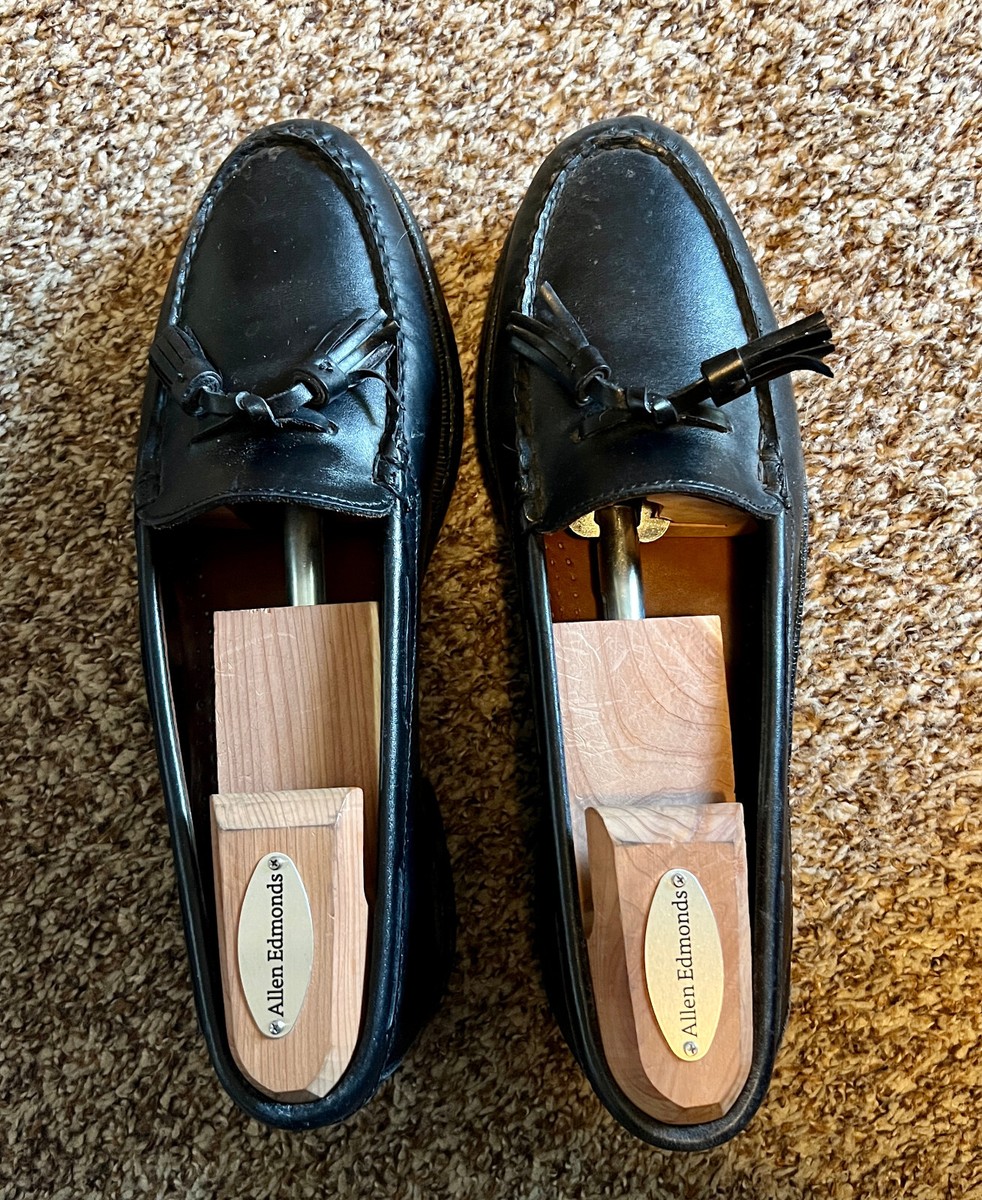Allen Edmonds Naples Black Leather Tassel Loafer Dress Shoes  display picture 1