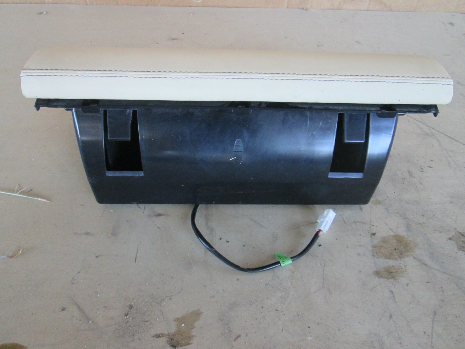 Maserati Quattroporte 05 - Glove Box - Avorio - 