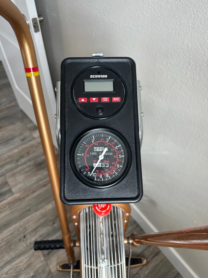 *BICICLETA DE EJERCICIO de doble acción Schwinn Airdyne dorada de colección con ESTANTE DE LECTURA SPEEDO Foto 3 de 4