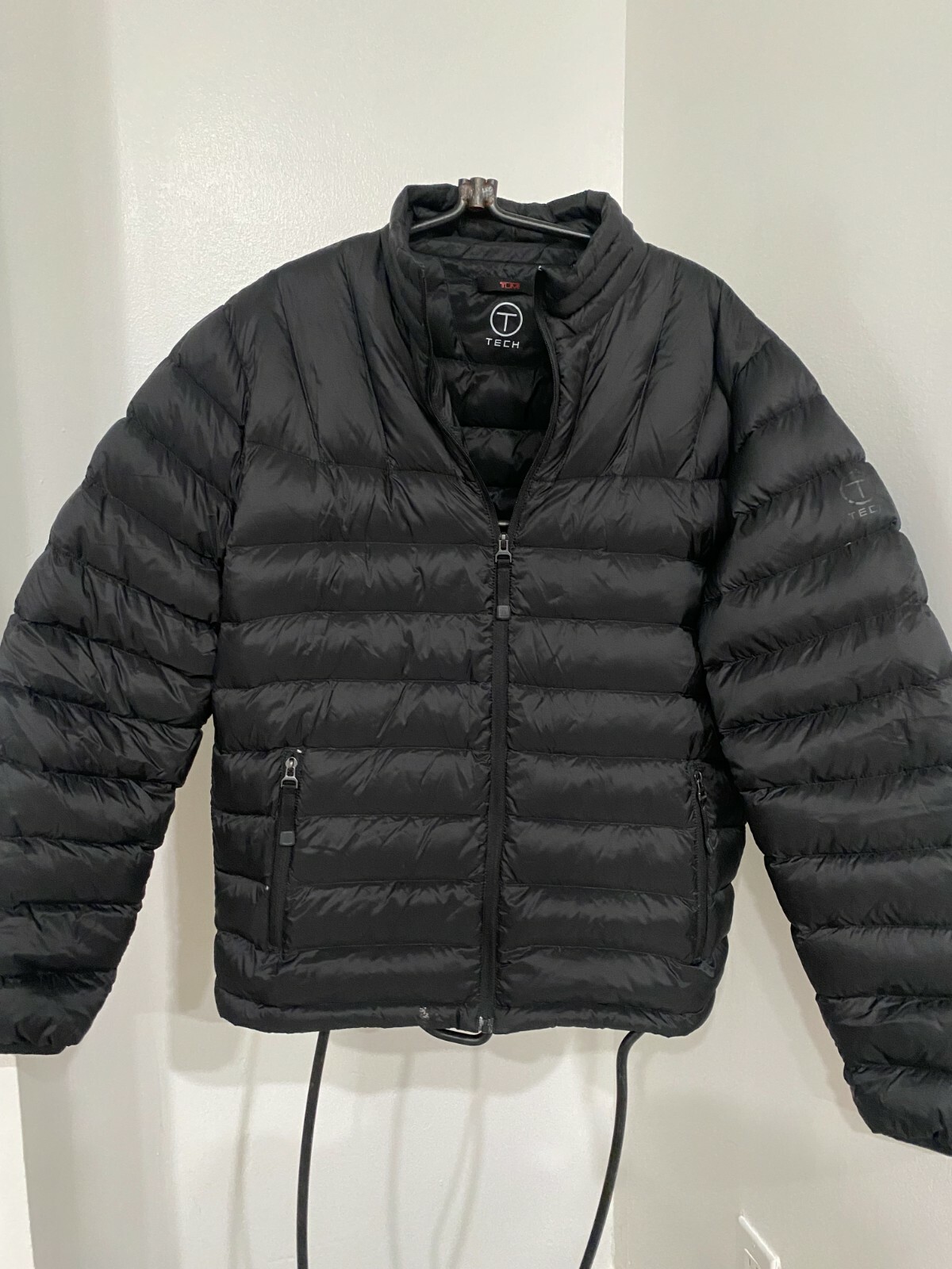 TUMI TECH BLACK DOWN MENS PUFFER JACKET 