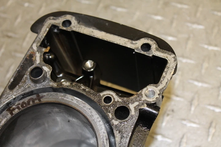 1997 SUZUKI MARAUDER 800 VZ800 ПОЛКА ПЕРЕДНЕГО ЦИЛИНДРА ДВИГАТЕЛЯ WH - Изображение 2 из 4