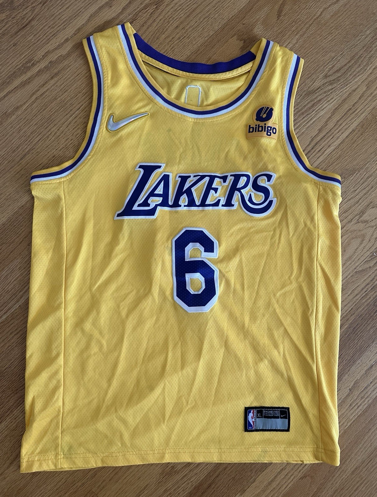 Nike LeBron James #6 Lakers Jersey Yellow Size XL Spot Stains View Photos