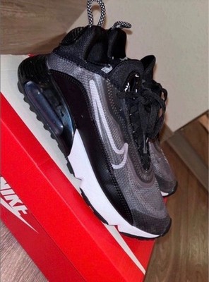 Nike AirMax 2090 schwarz 36,5